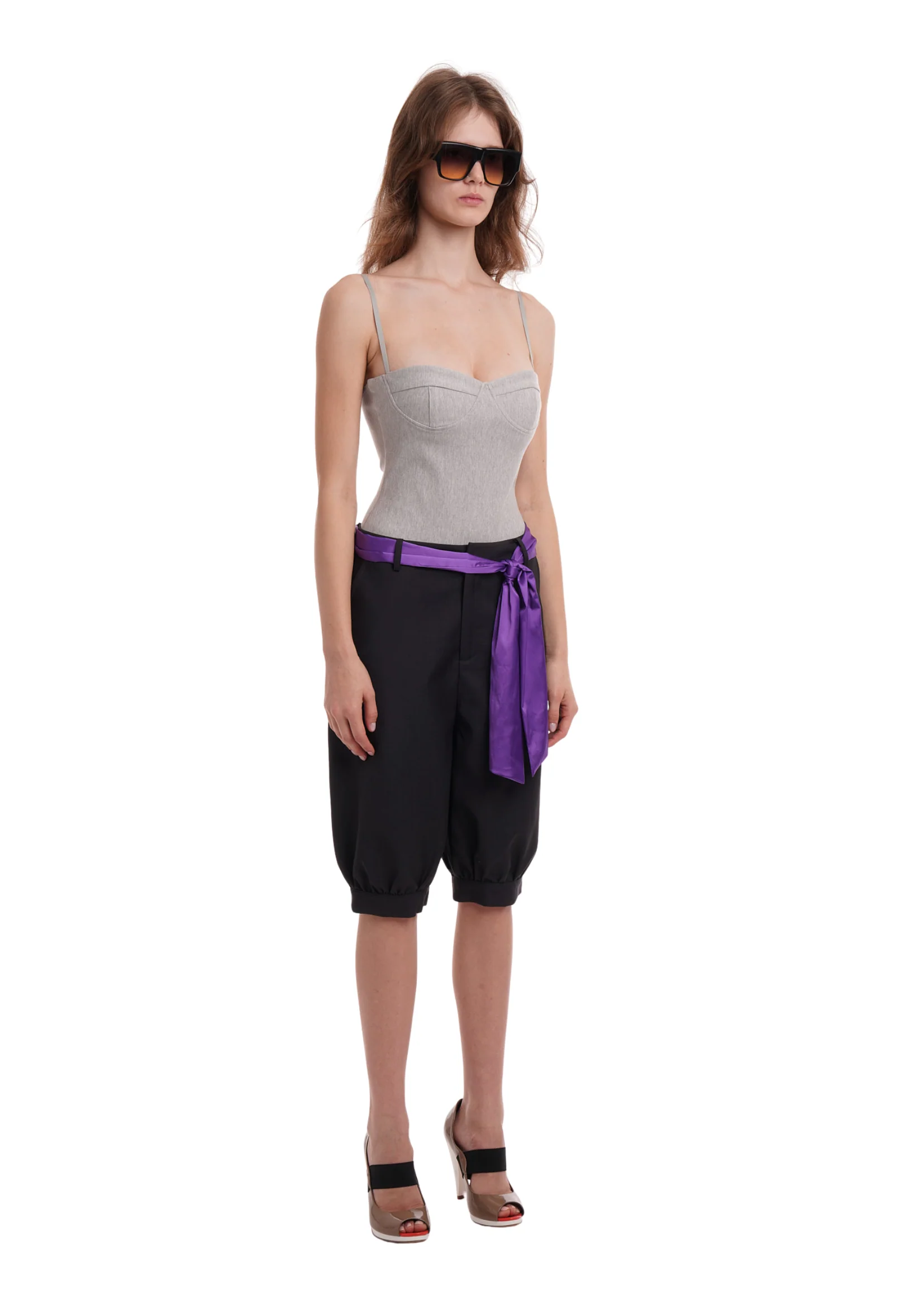 SLOUCH CAPRIS IN GREY - Image 2