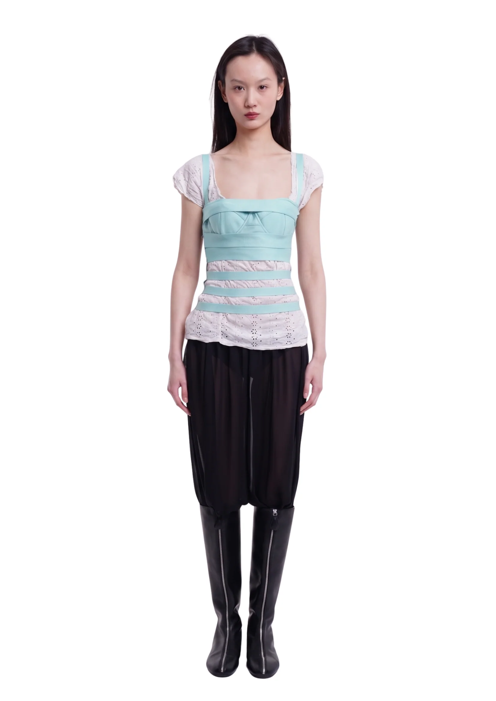 SNEAK BANDAGE TOP IN ICE