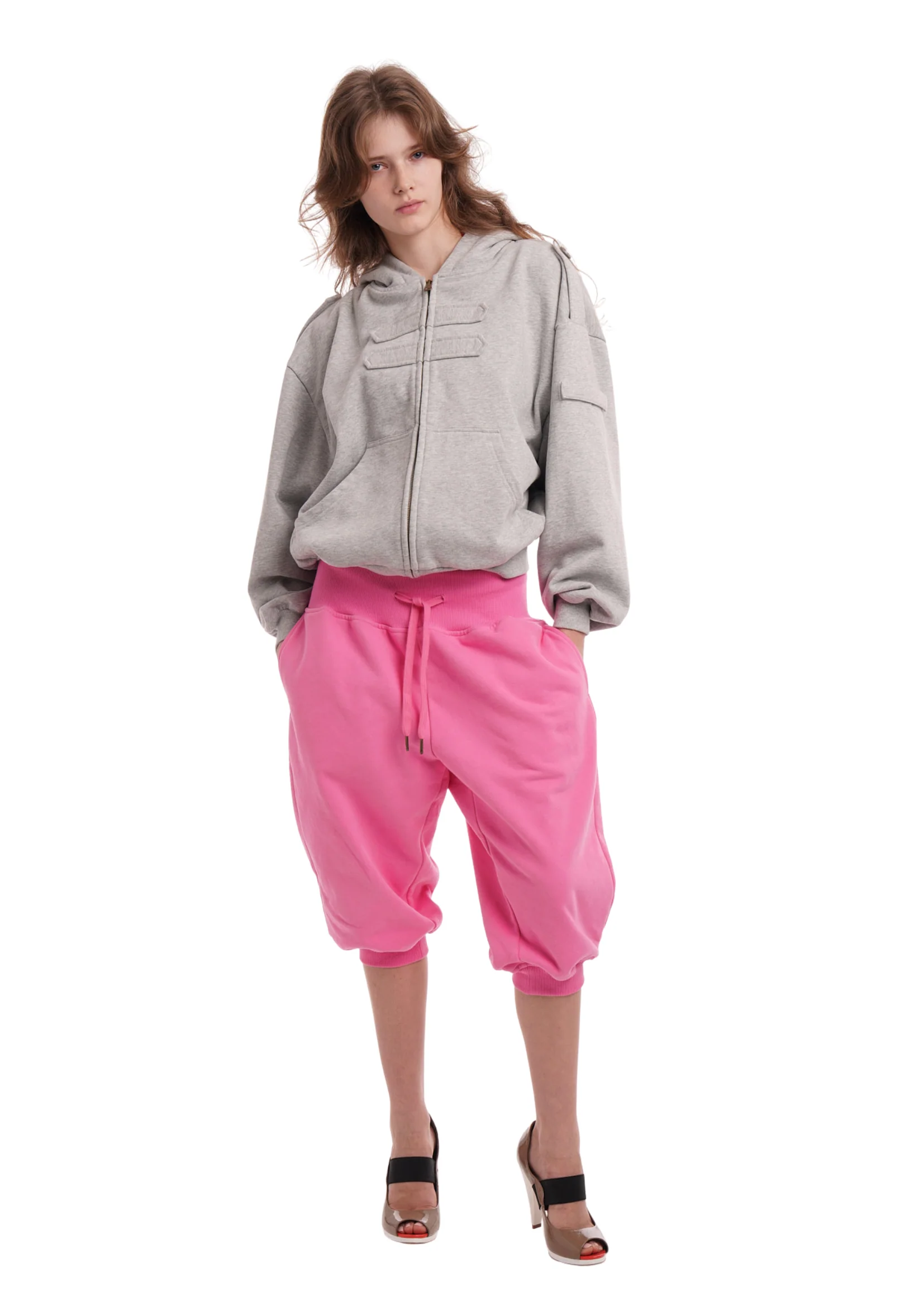 SWEATS SET CAPRIS IN WORN ROSIE PINK - Image 10